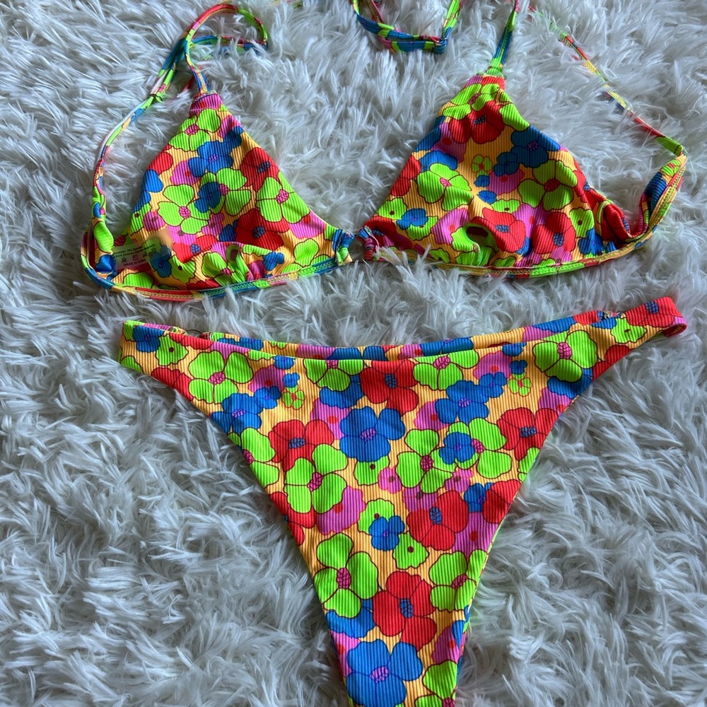 Floral Multicolor Bikini Set - Picture 8 of 13